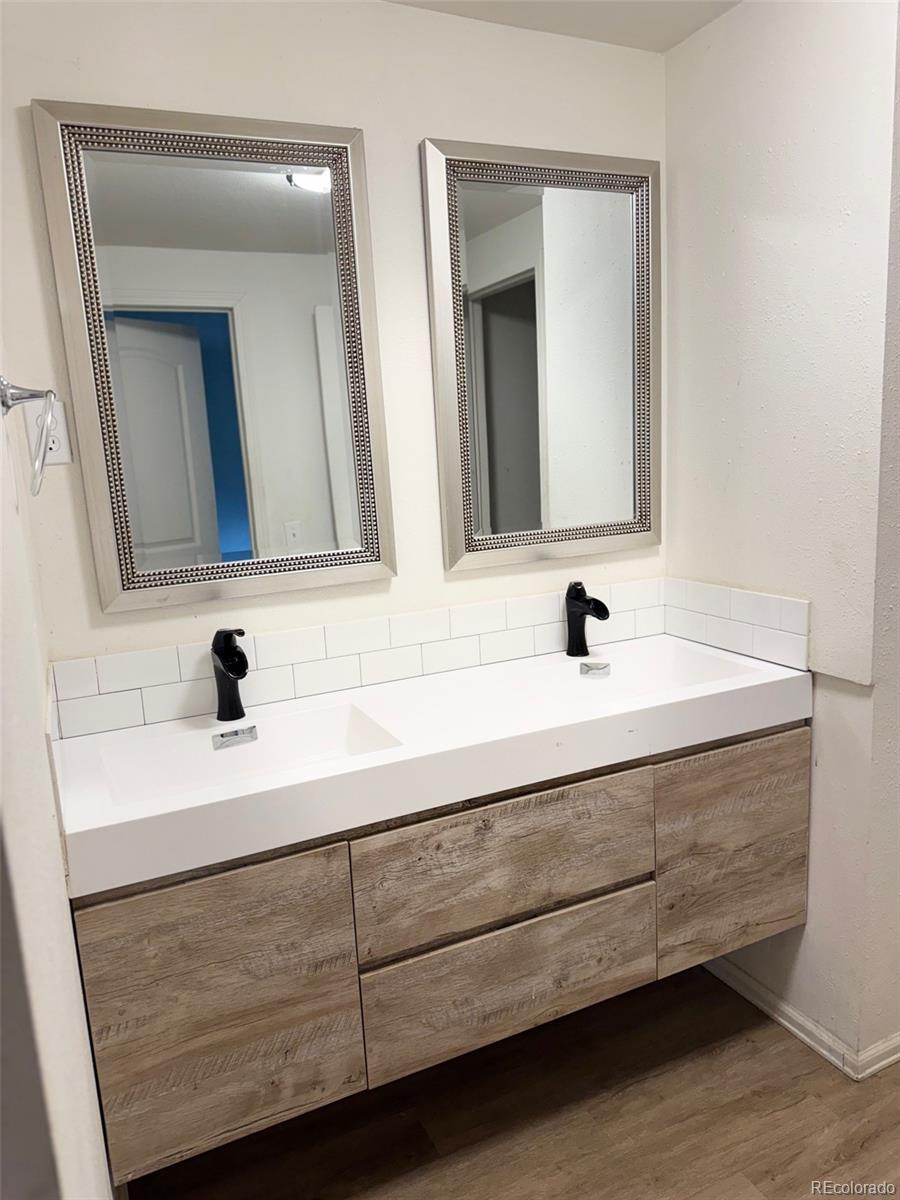 2513 S Crystal Street Aurora CO 80014