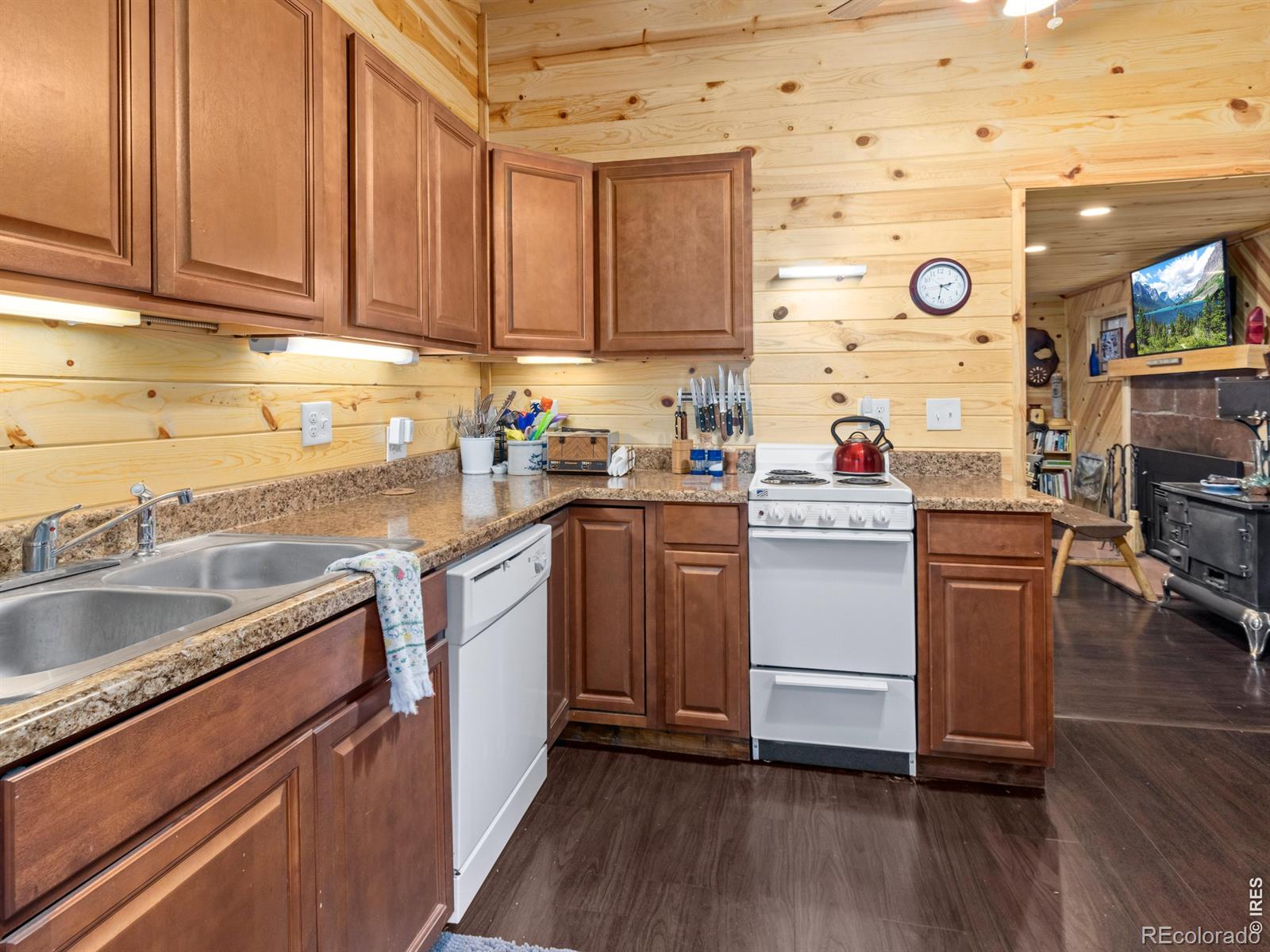 3154 Riverside Drive Lyons CO 80540