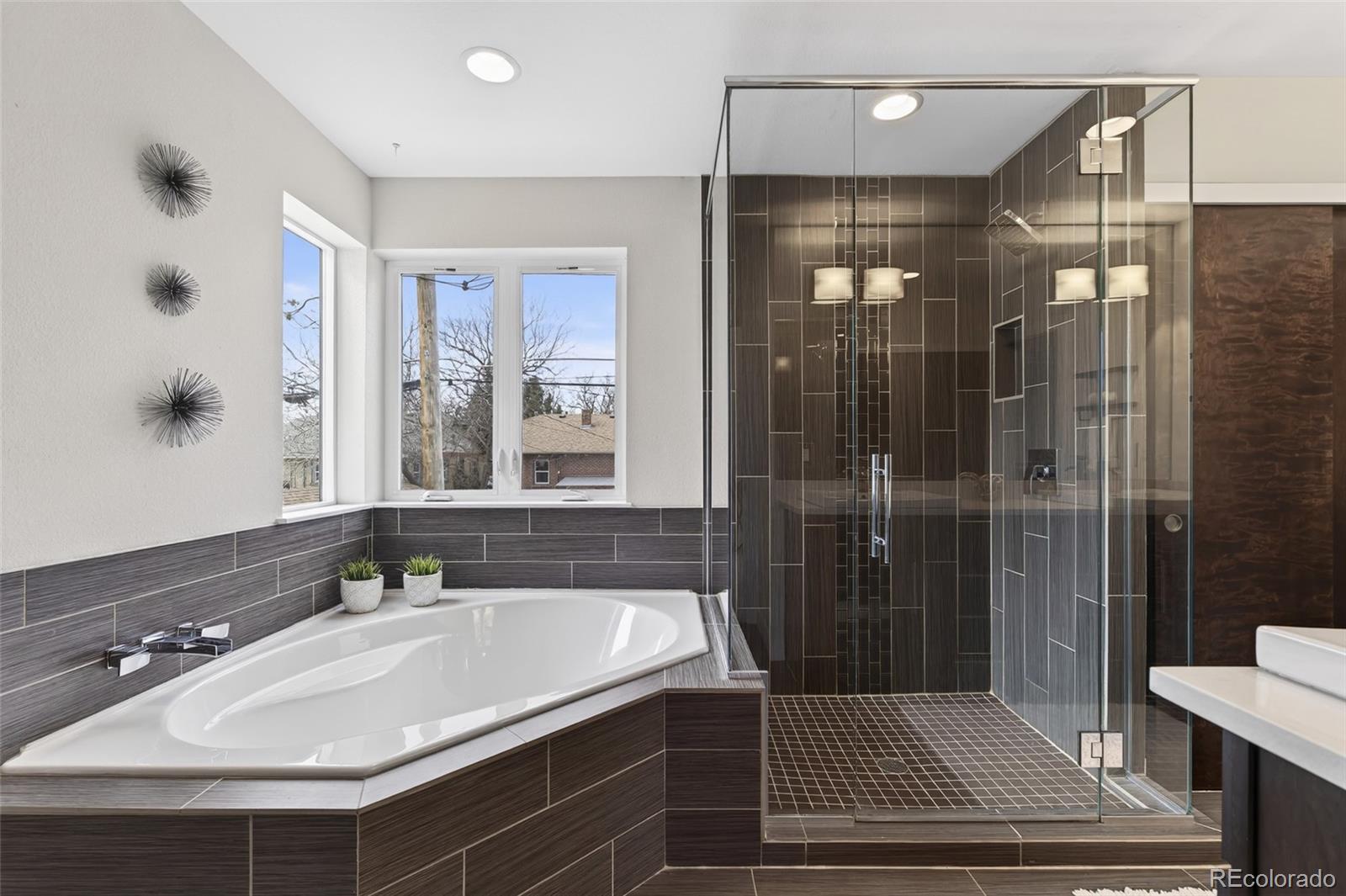 2738 W 43rd Avenue Denver CO 80211