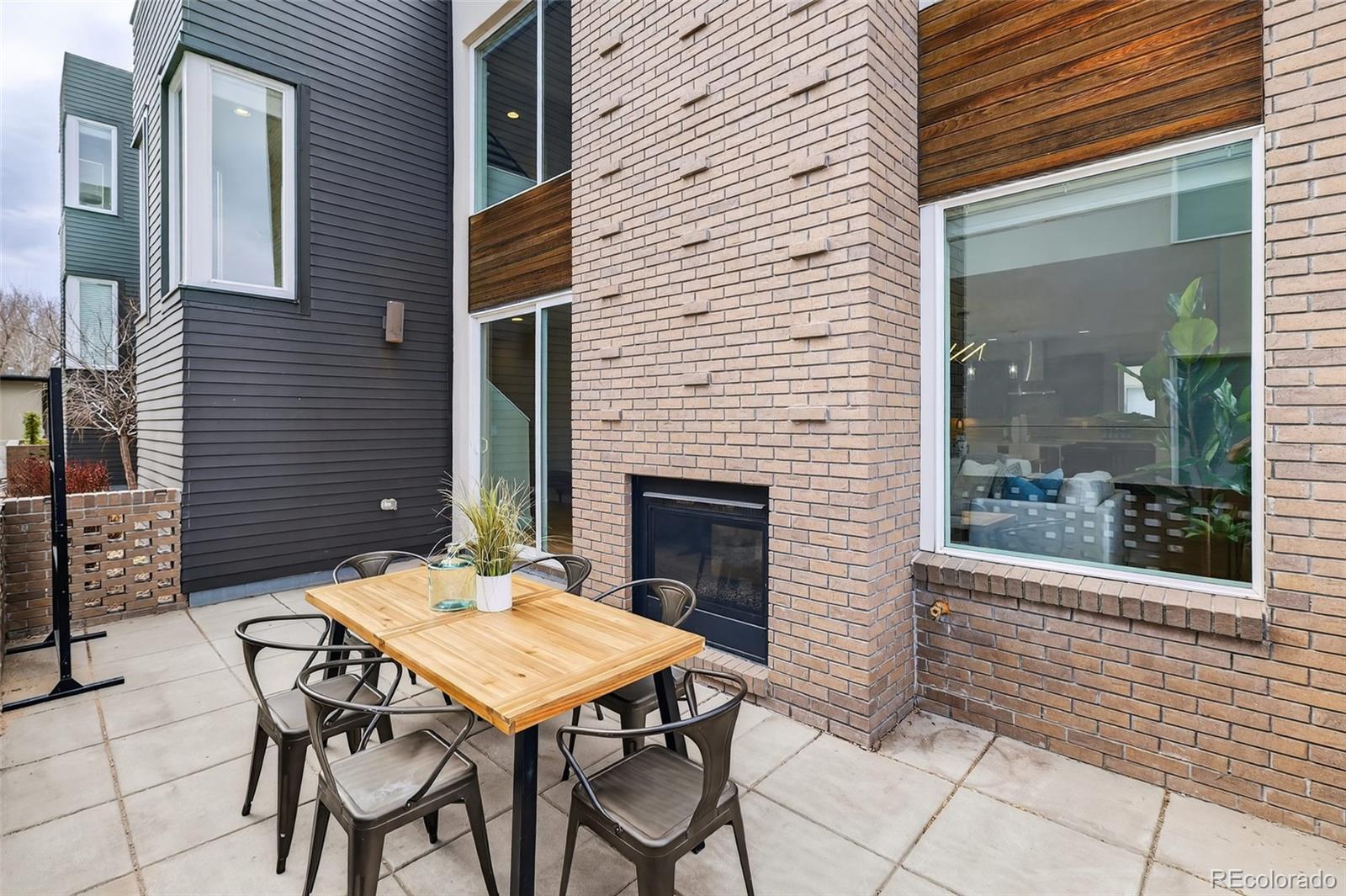 2738 W 43rd Avenue Denver CO 80211