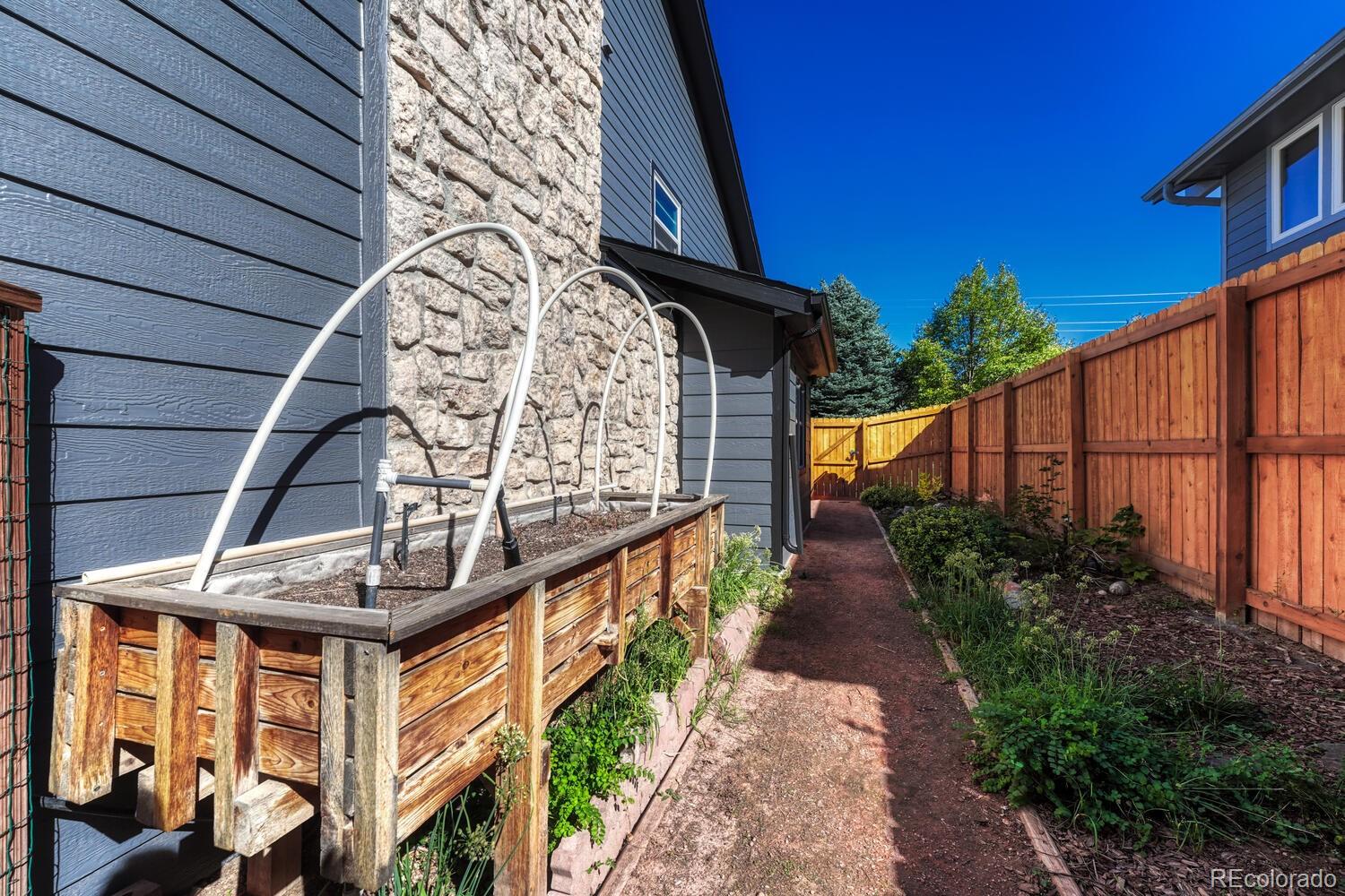 7909 S Poplar Way Centennial CO 80112