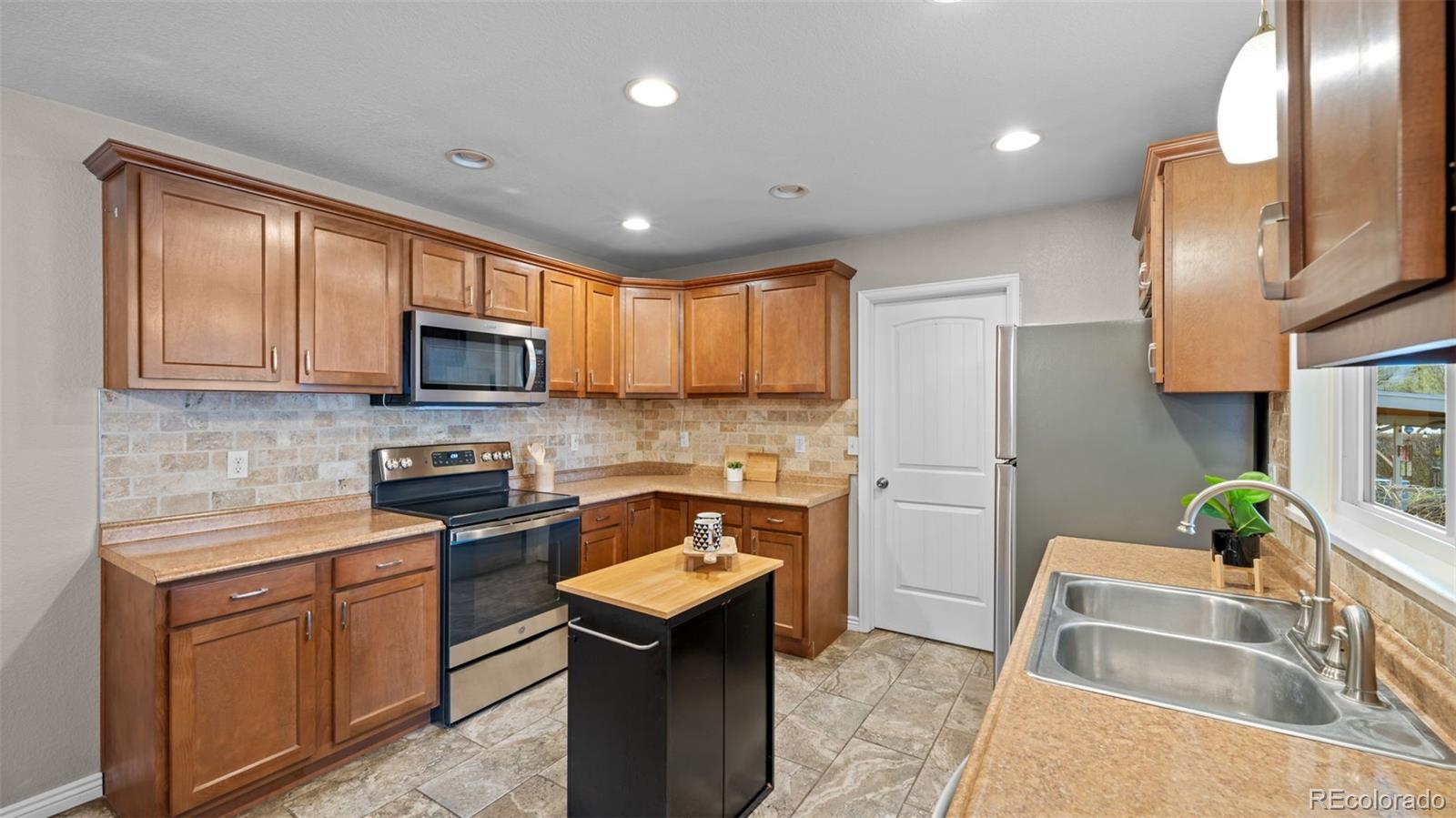 144 Steven Drive Colorado Springs CO 80911