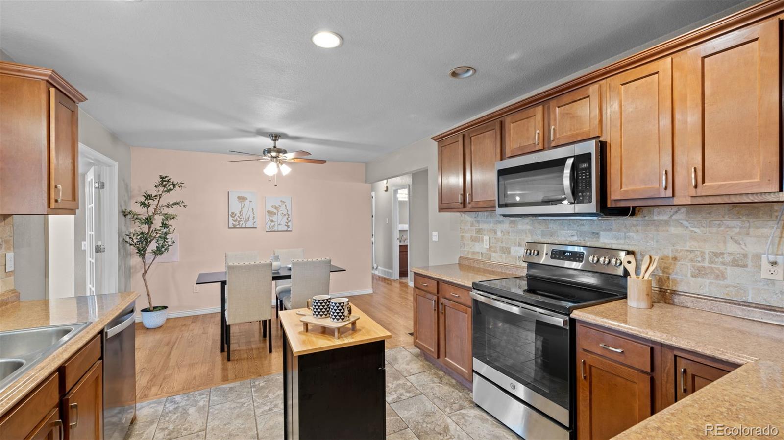144 Steven Drive Colorado Springs CO 80911