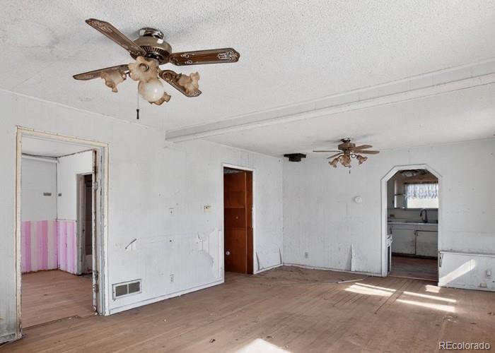 492 3rd Avenue Deer Trail CO 80105