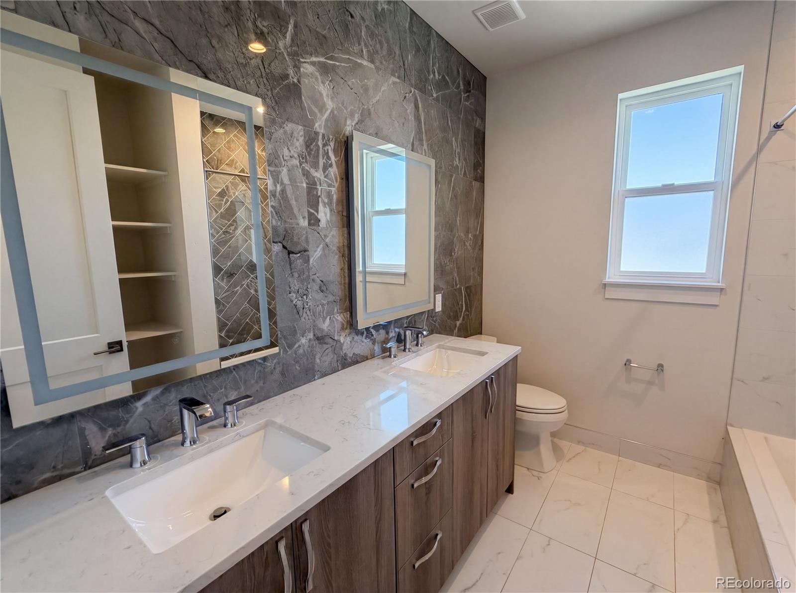 8804 S Brentwood Street Littleton CO 80128