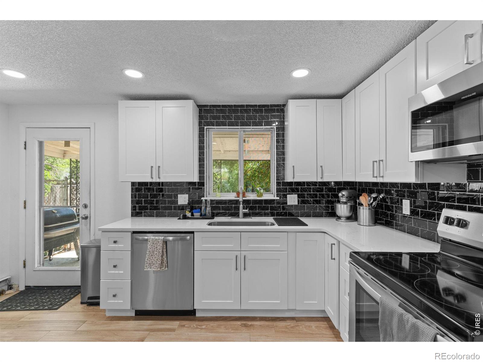 927 E 4th Avenue Longmont CO 80504