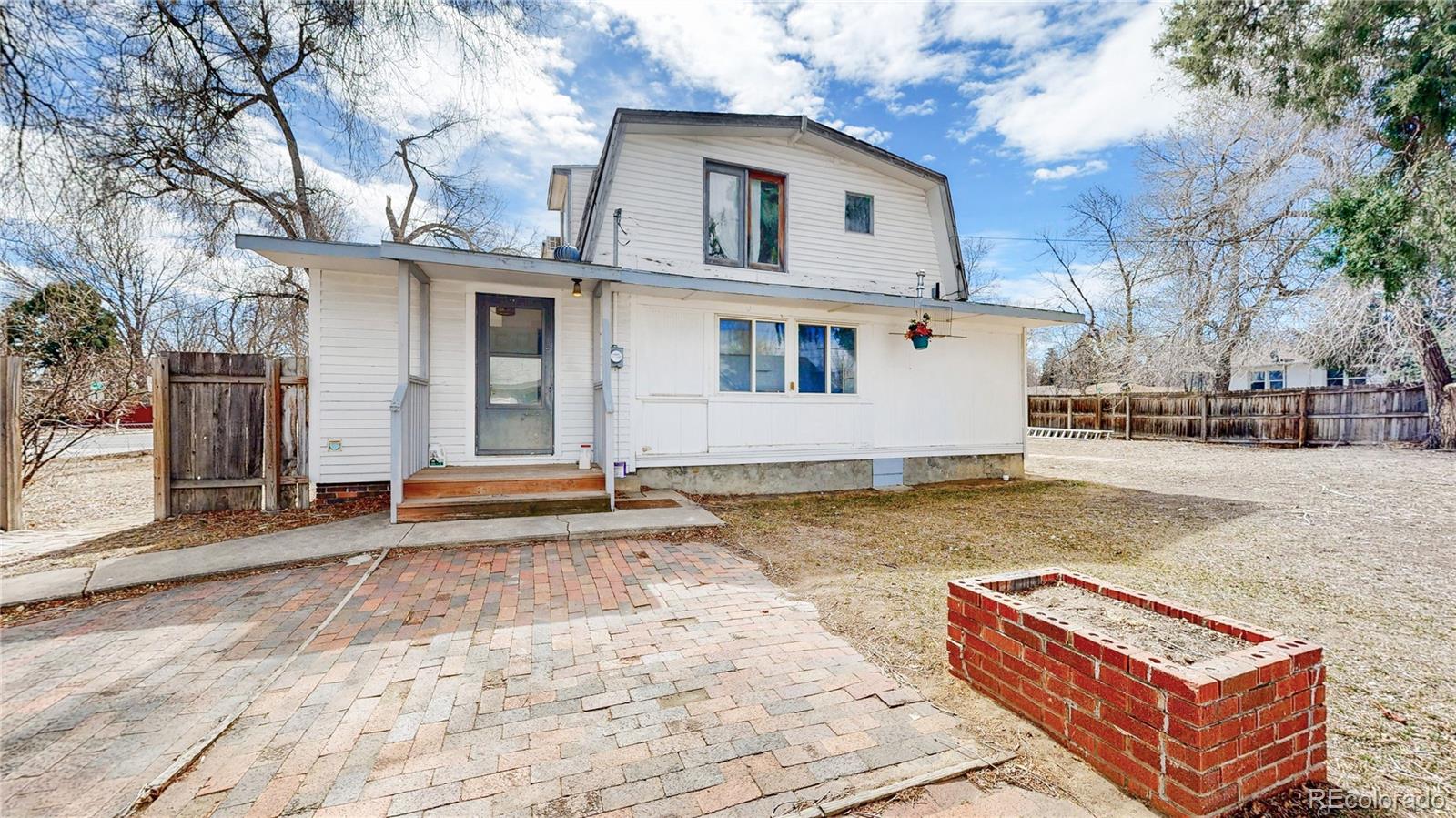 1402 9th Avenue Longmont CO 80501