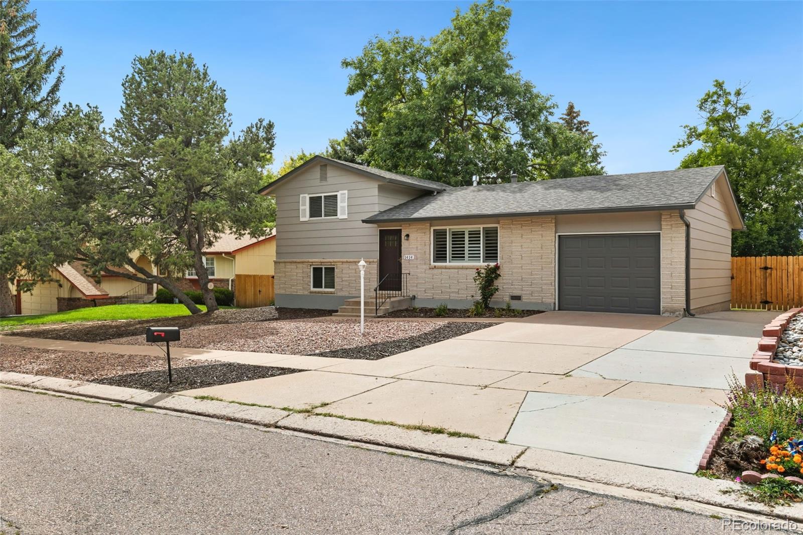 1414 Martin Drive Colorado Springs CO 80915