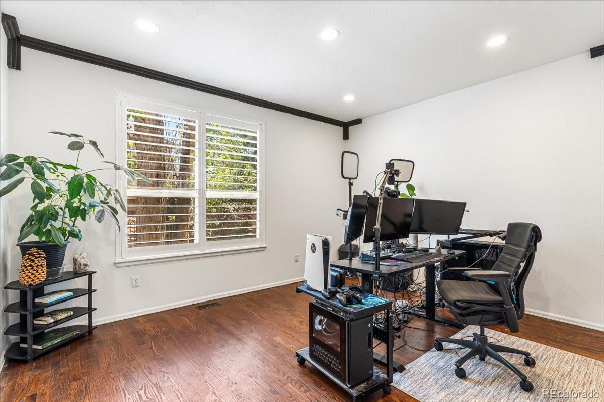 22045 E Hoover Drive Aurora CO 80016