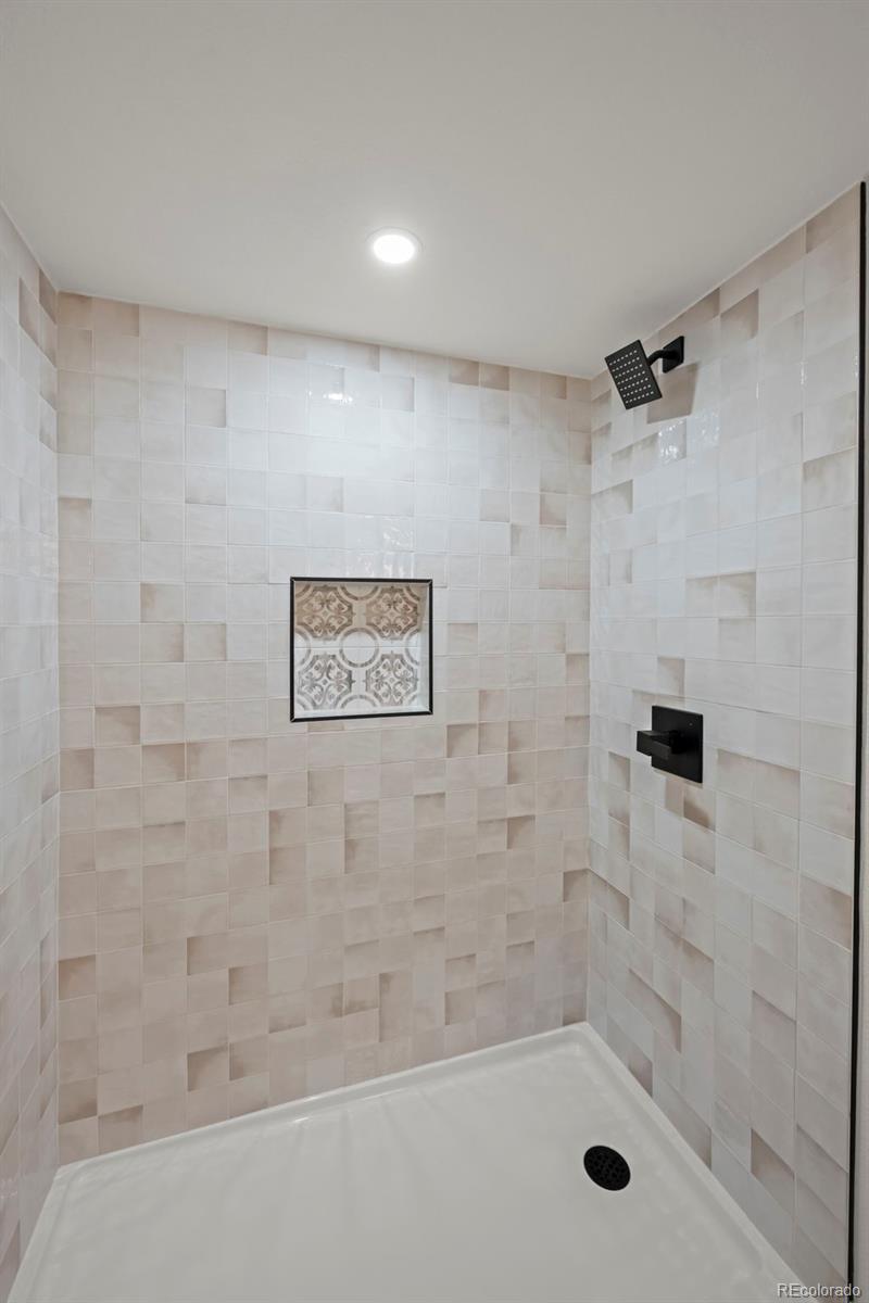 6141 Hoyt Street Arvada CO 80004