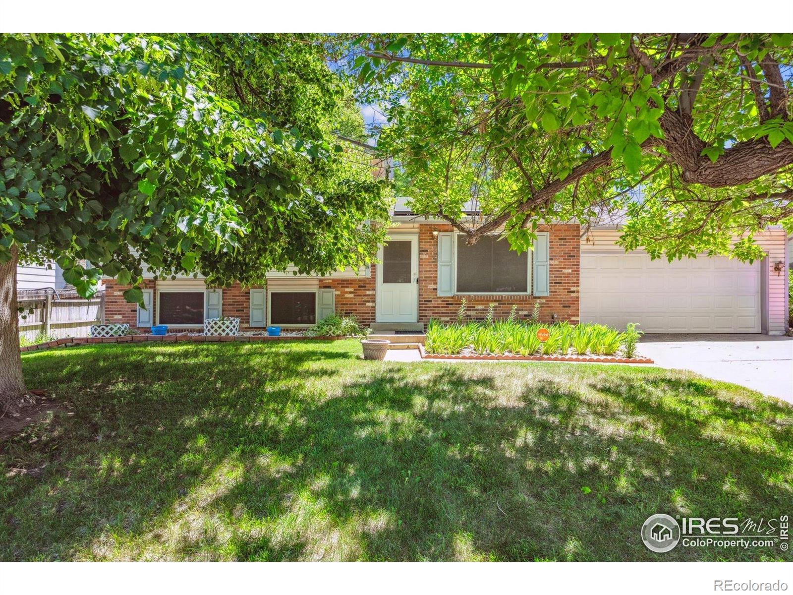 2516 S Cimarron Street Aurora CO 80014