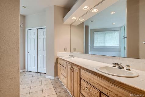 6122 S Jericho Way Centennial CO 80016