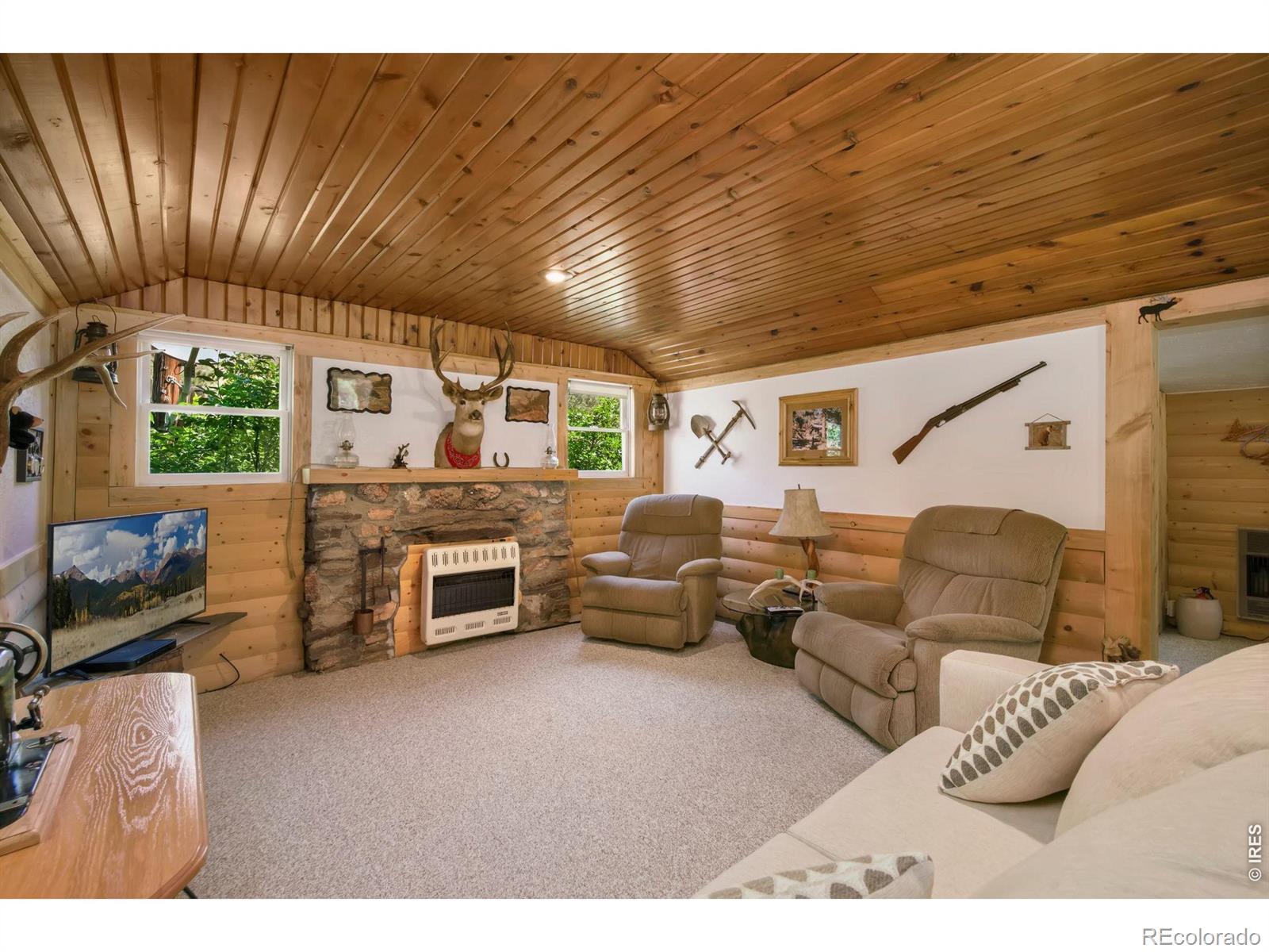 47 Falls Creek Drive Bellvue CO 80512