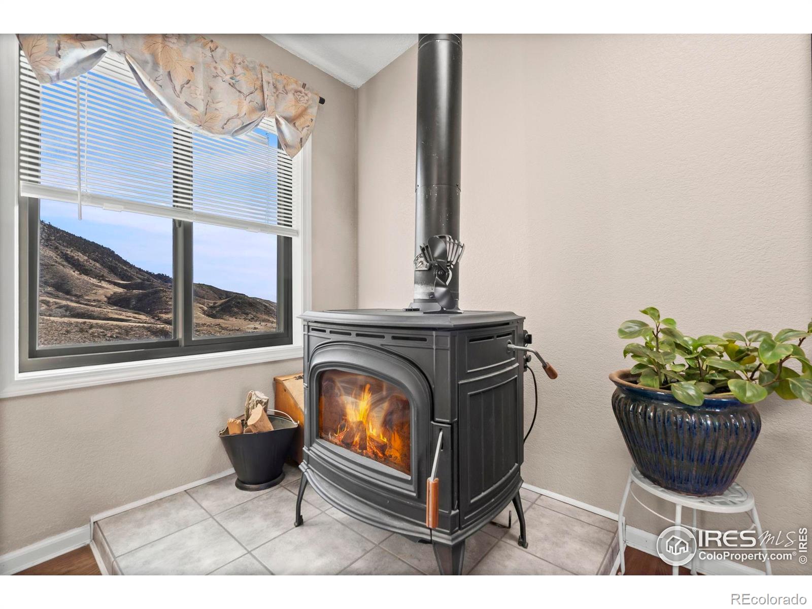 90 Redtail Ridge Way Bellvue CO 80512