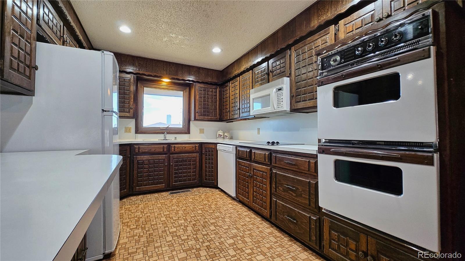 412 W Poplar Street Walsh CO 81090