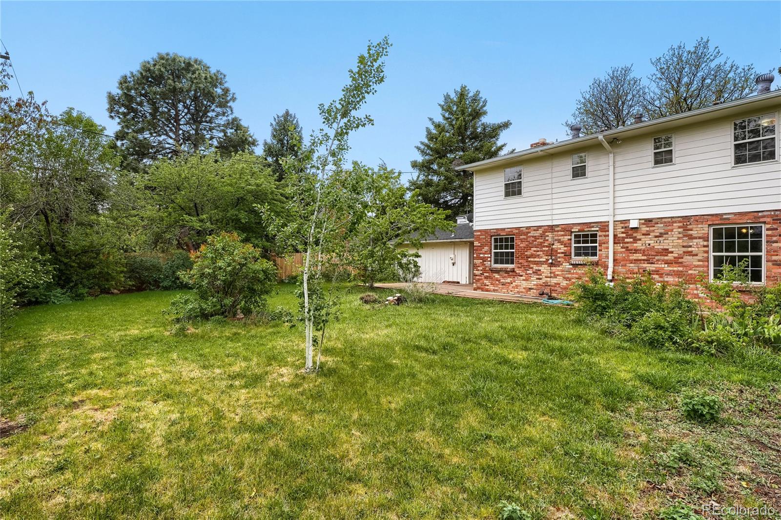 3320 S Locust Street Denver CO 80222