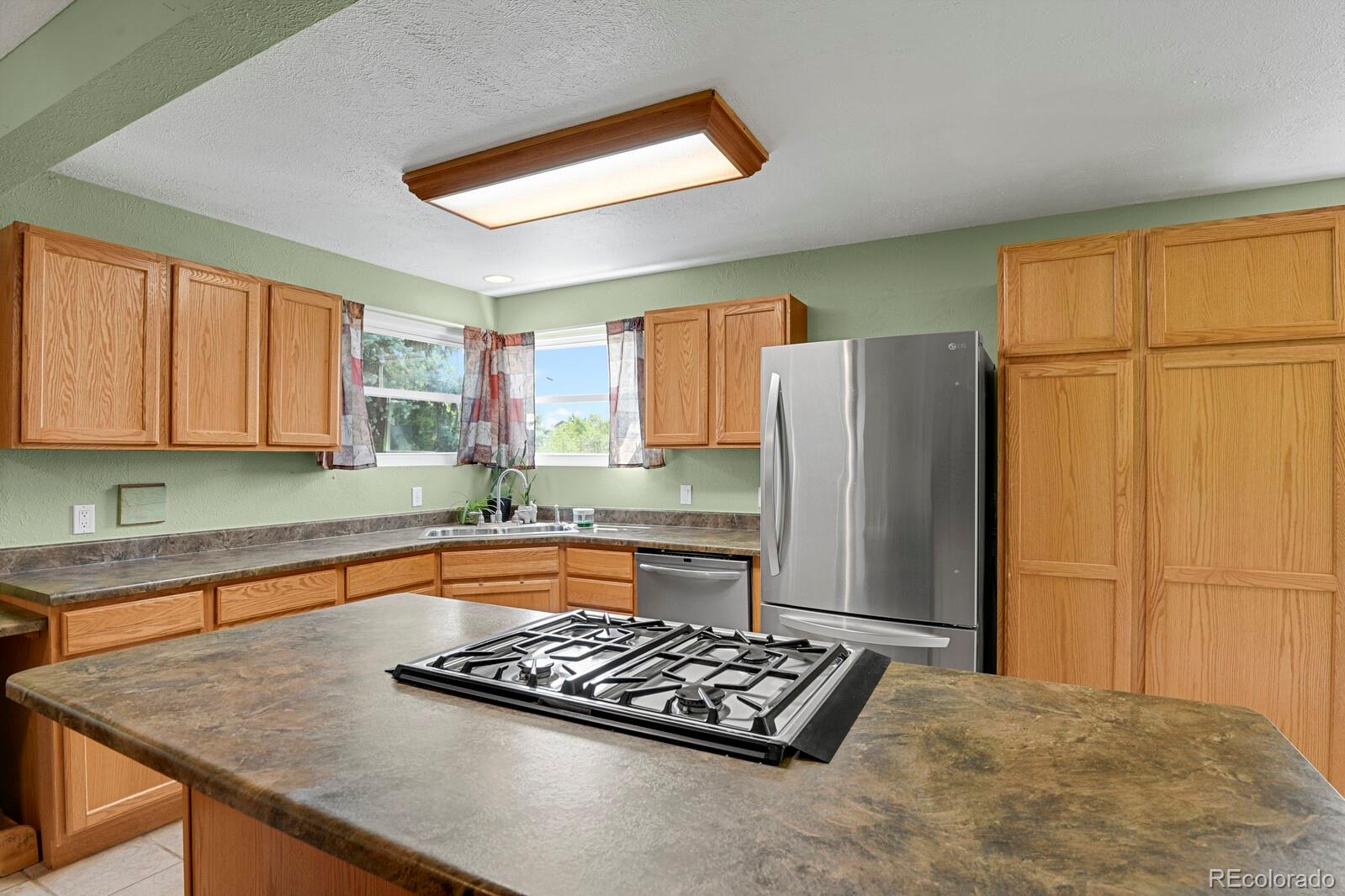 5215 Eldridge Street Arvada CO 80002