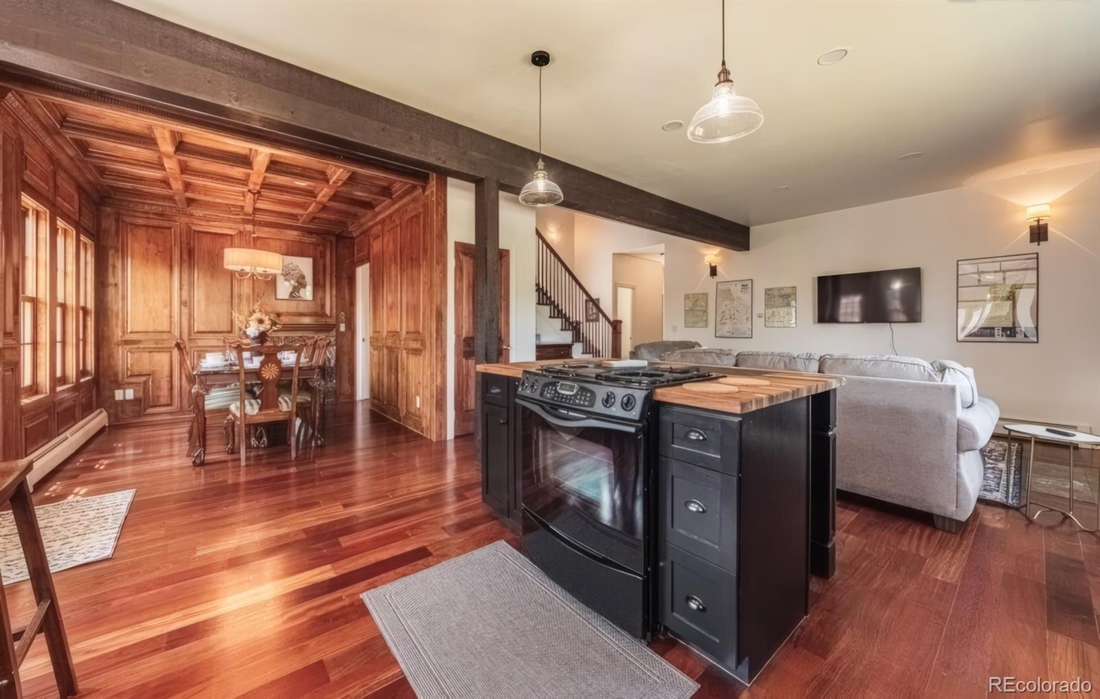 13 Oak Place Manitou Springs CO 80829