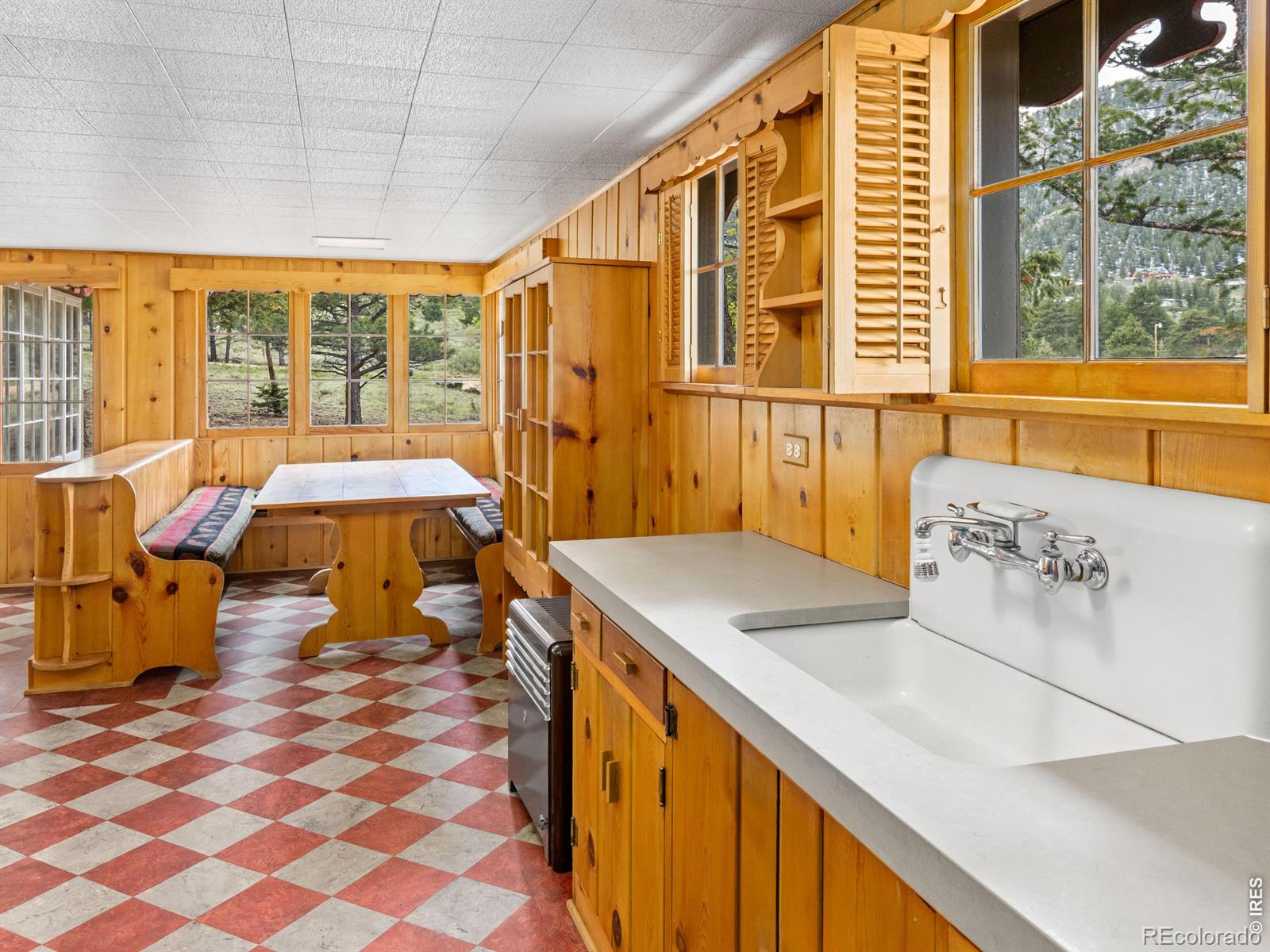 881 Spring Street Estes Park CO 80517