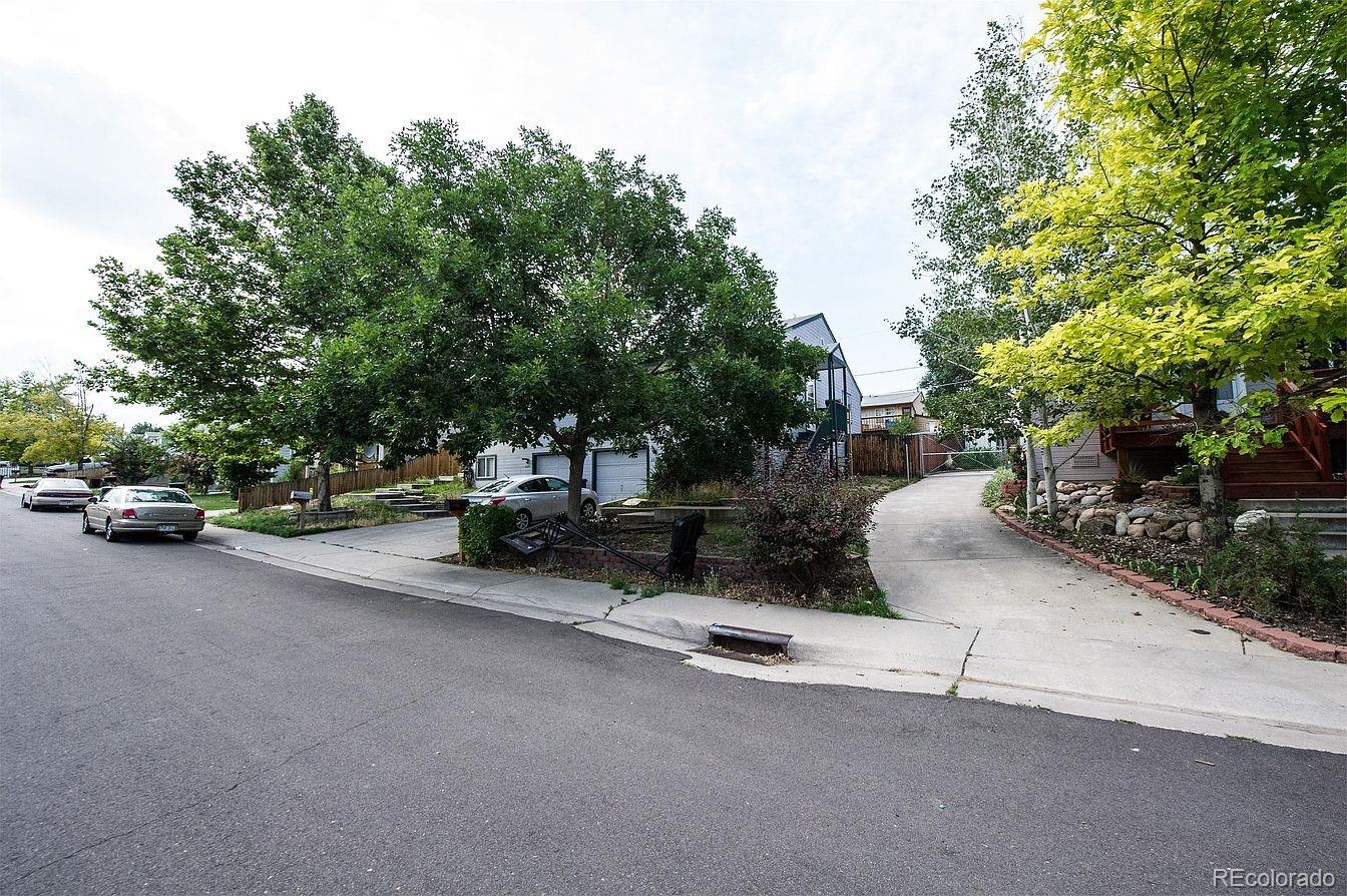 2265 W Hillside Avenue Englewood CO 80110