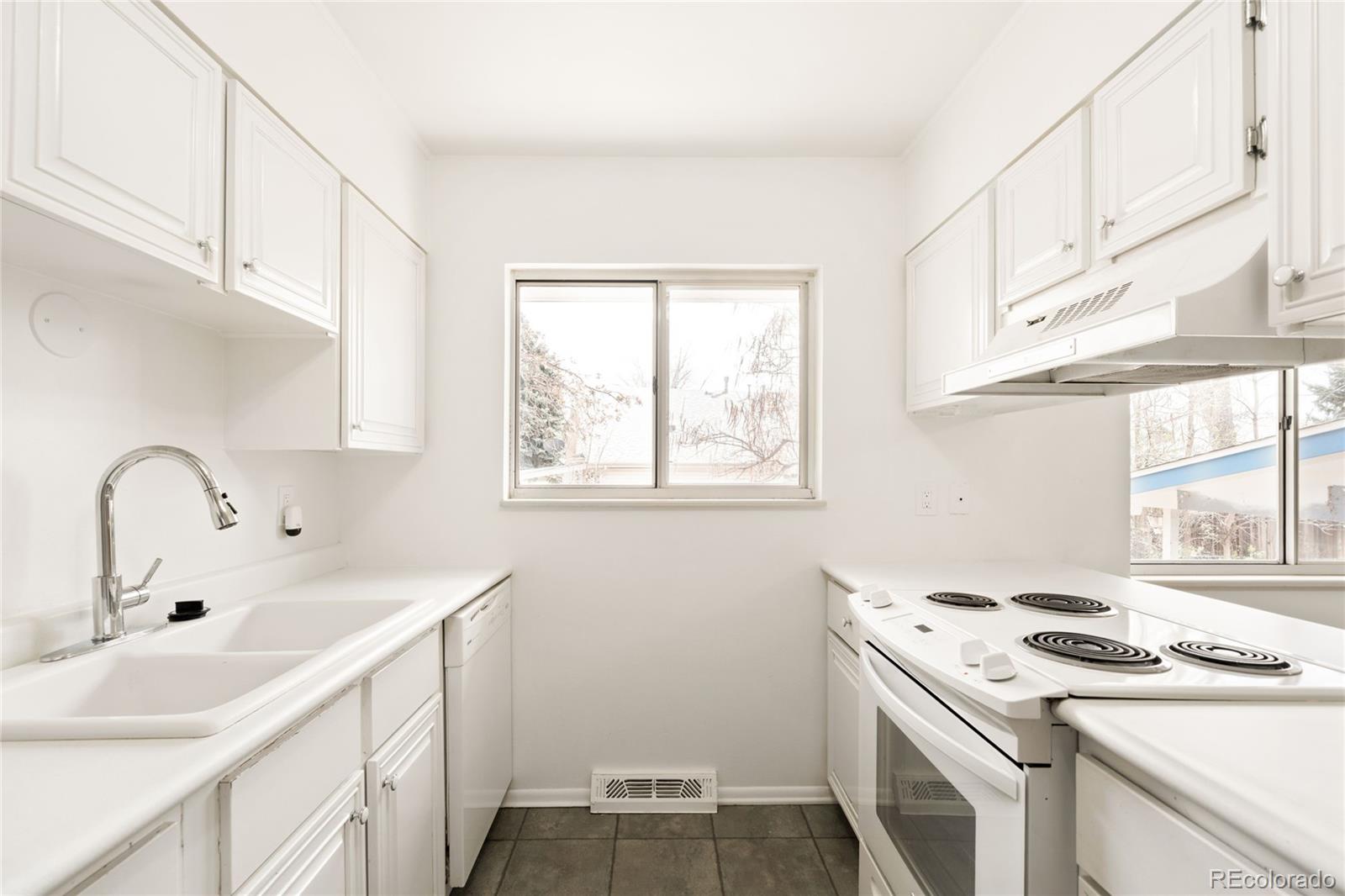 7042 E Wesley Avenue Denver CO 80224