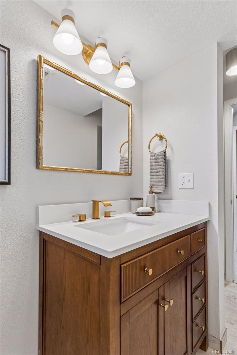 1995 S Poplar Street Denver CO 80224