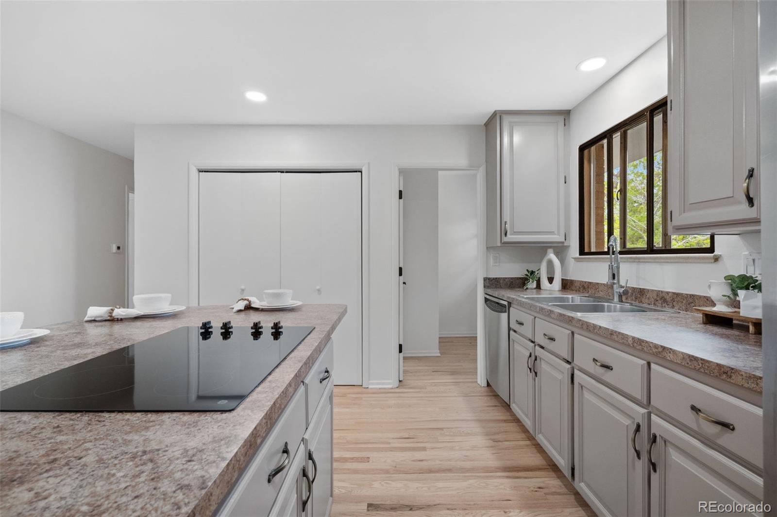 1020 S Vance Street Lakewood CO 80226