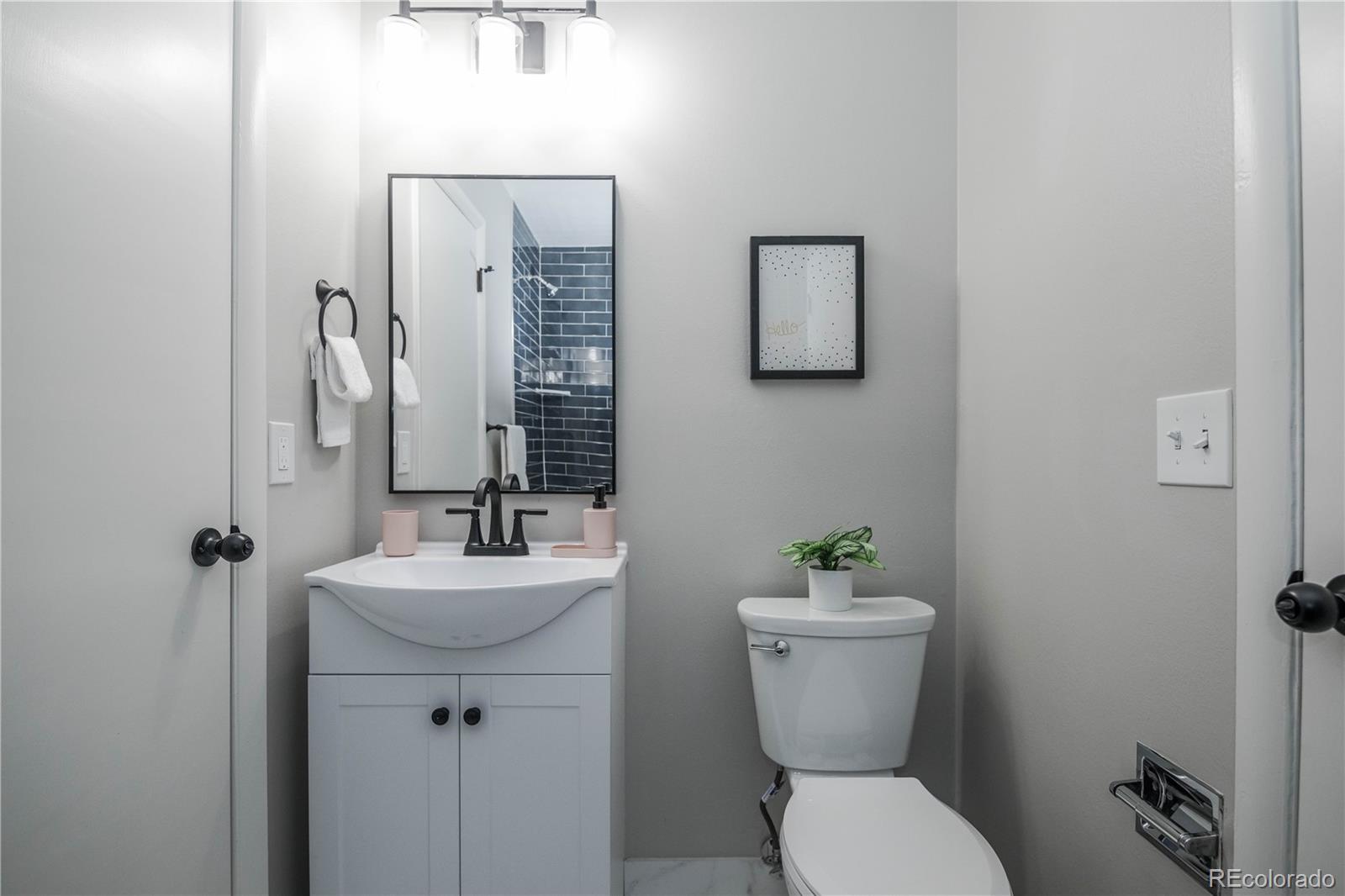 842 S Worchester Street Aurora CO 80012