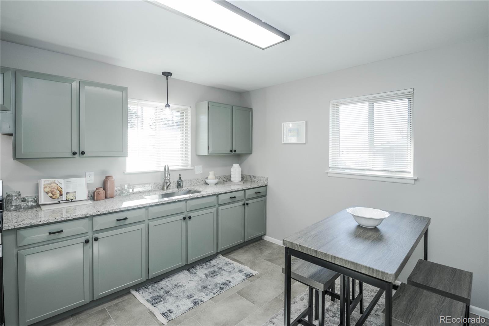 842 S Worchester Street Aurora CO 80012