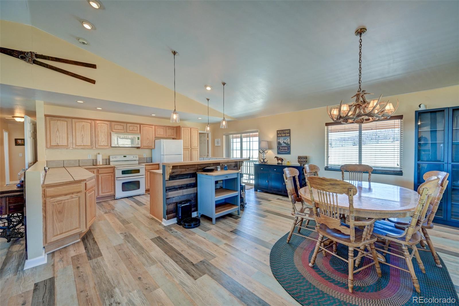 8608 Ranch Road Hartsel CO 80449