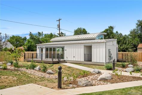 1957 Blackhawk Street Aurora CO 80011