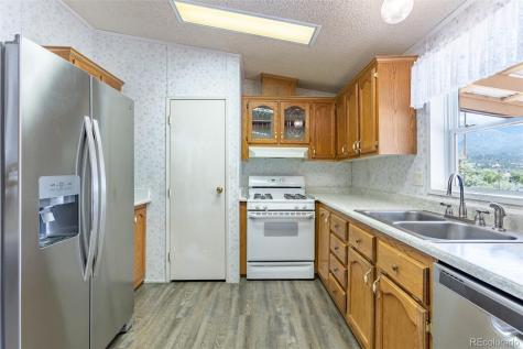 246 Loop Drive Howard CO 81233