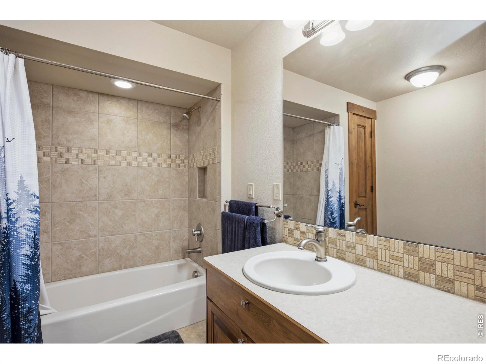 2114 Shoreside Drive Berthoud CO 80513