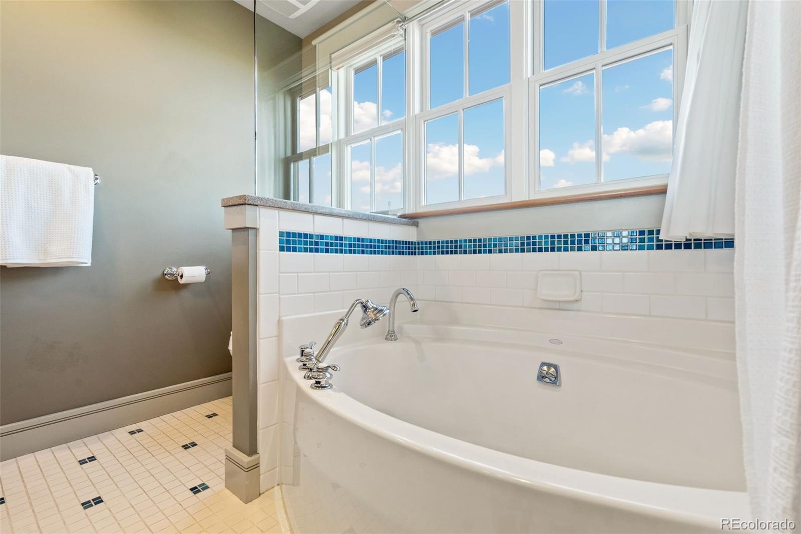 14754 Creekside Lane Longmont CO 80503