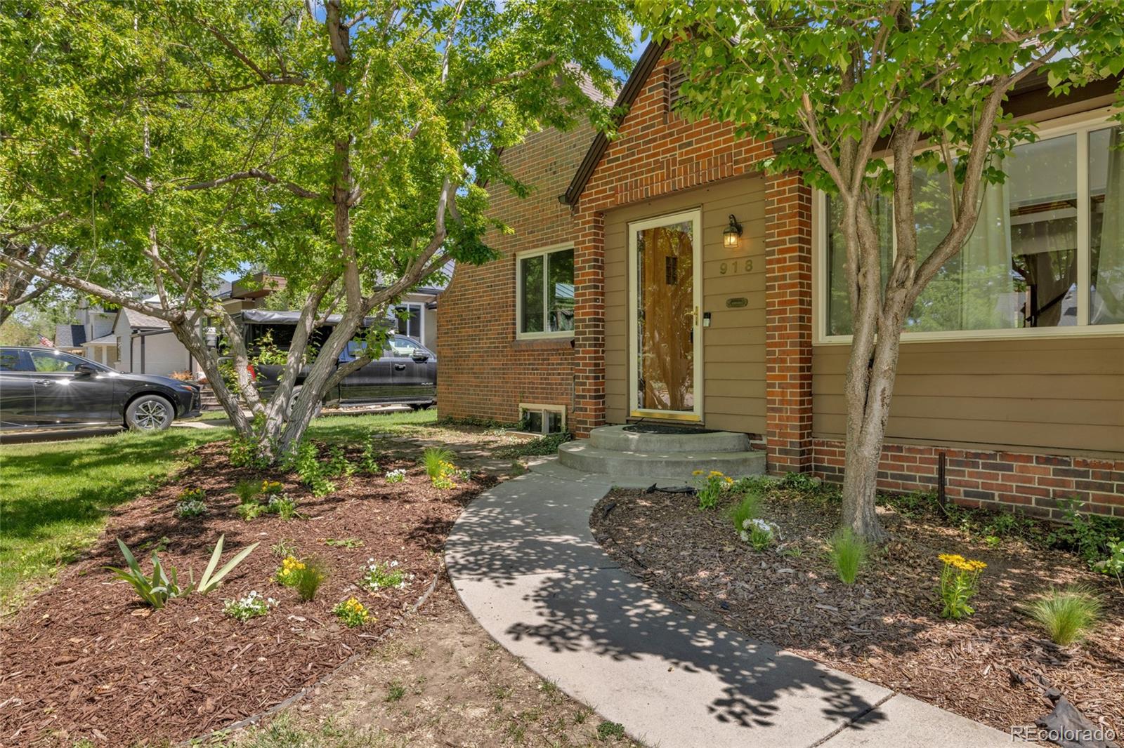 918 Magnolia Street Denver CO 80220
