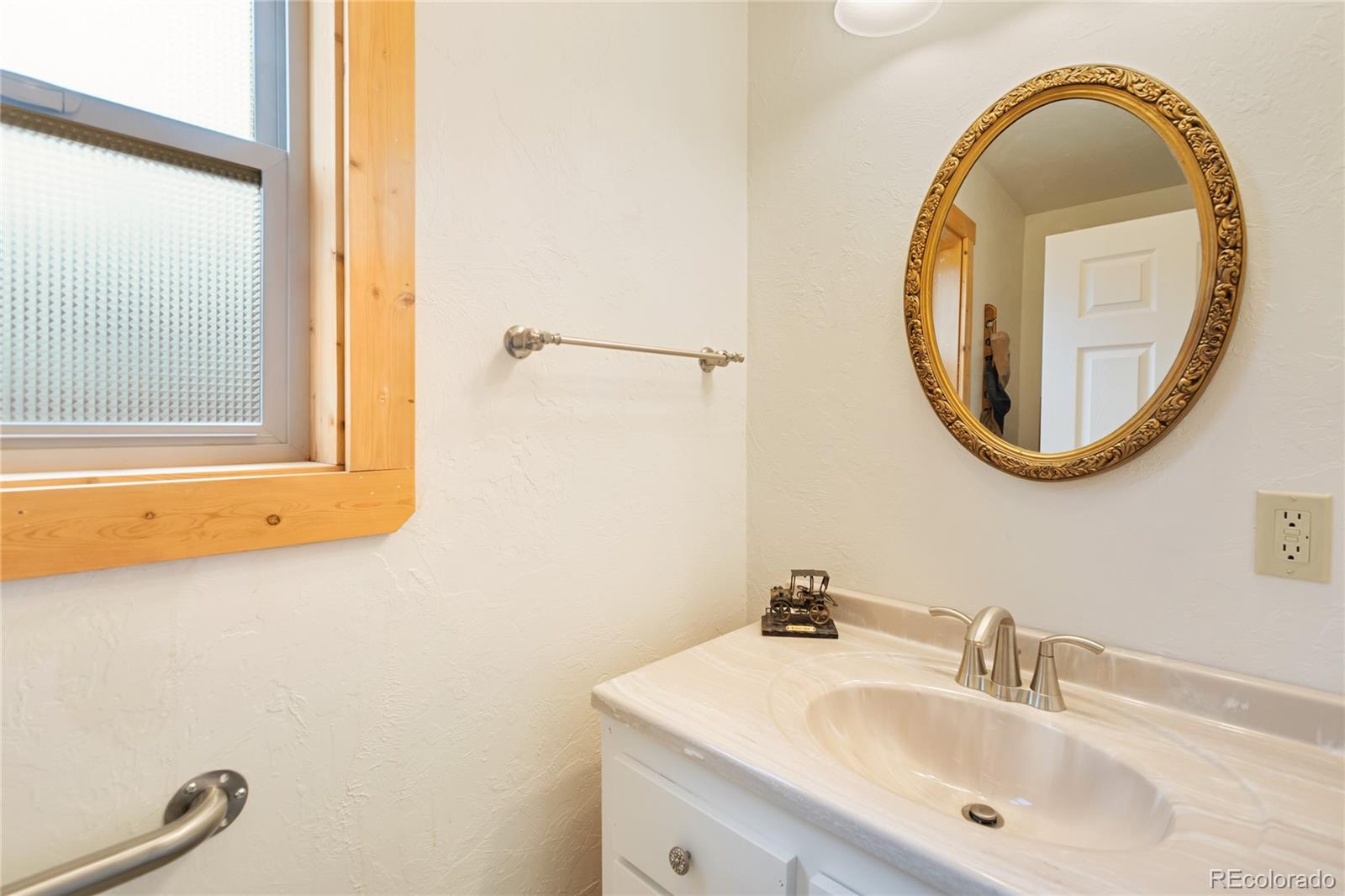 135 Daniwood Grove Florissant CO 80816