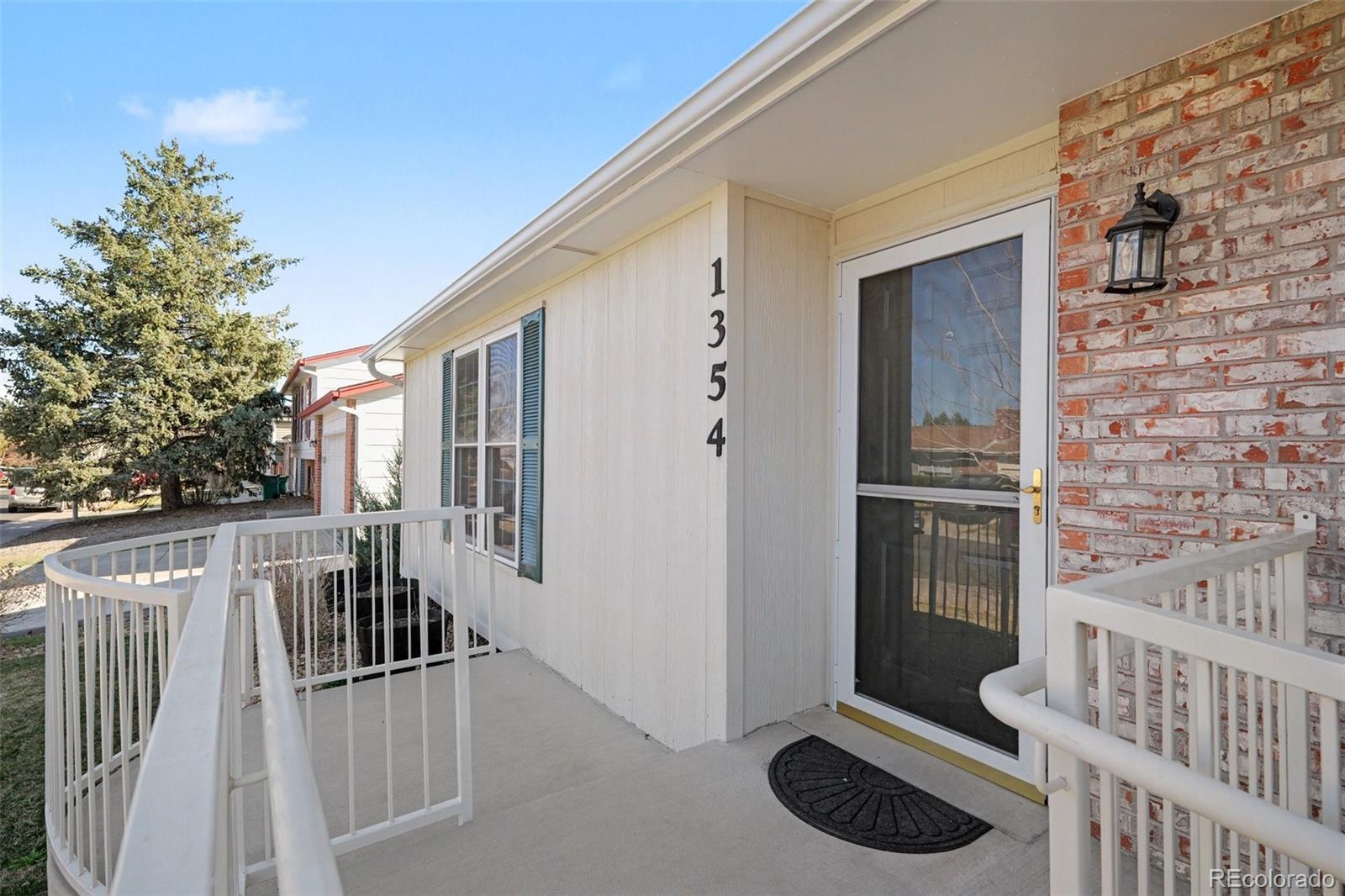 1354 S Zeno Street Aurora CO 80017