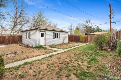 2208 Hanover Street Aurora CO 80010
