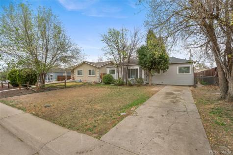 2208 Hanover Street Aurora CO 80010