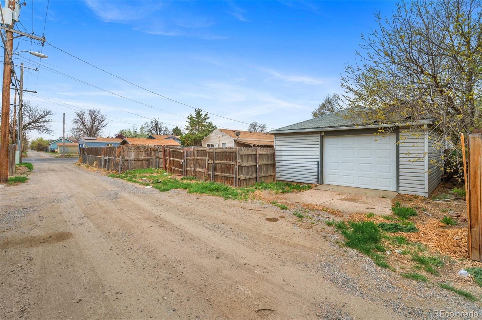 2208 Hanover Street Aurora CO 80010