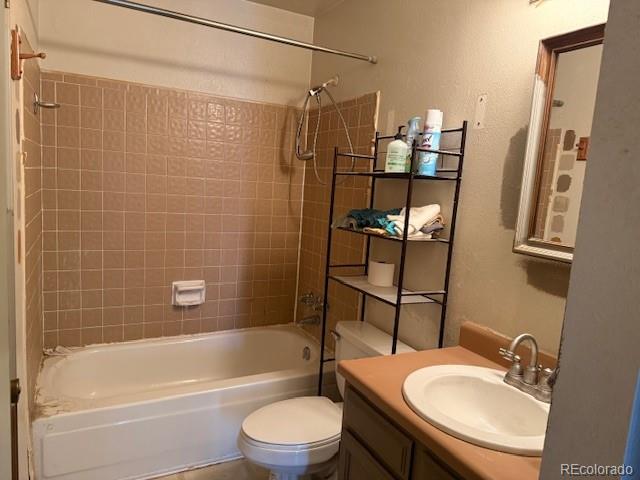 17712 E Columbia Avenue Aurora CO 80013
