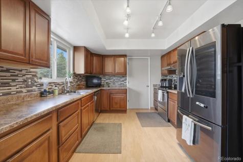 2918 Flintridge Square Colorado Springs CO 80918