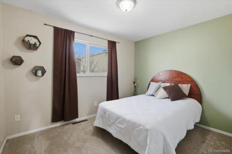 2918 Flintridge Square Colorado Springs CO 80918