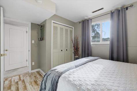 2918 Flintridge Square Colorado Springs CO 80918