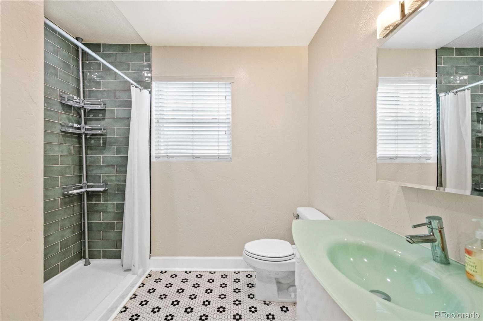 2606 W Alamo Avenue Littleton CO 80120