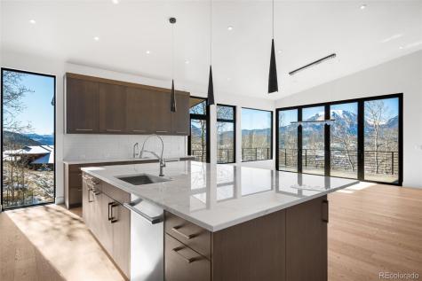 530 Lakeview Circle Silverthorne CO 80498