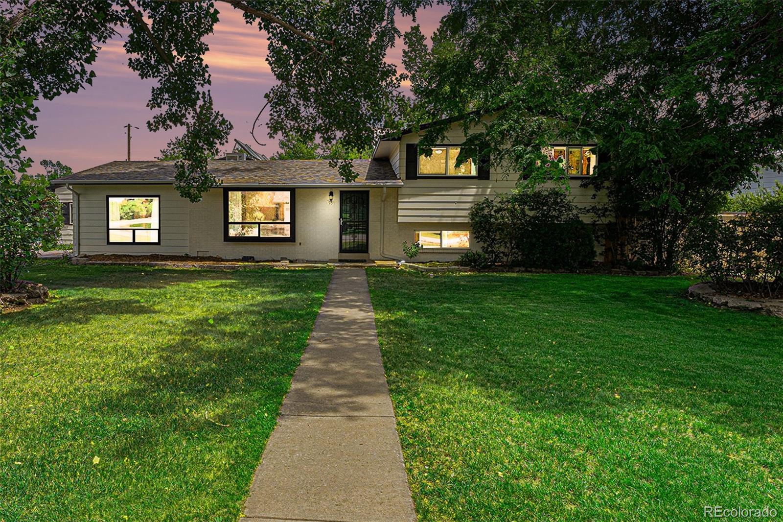 90 Hoyt Street Lakewood CO 80226