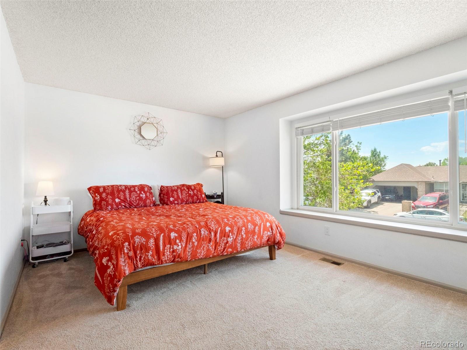4594 Granby Way Denver CO 80239