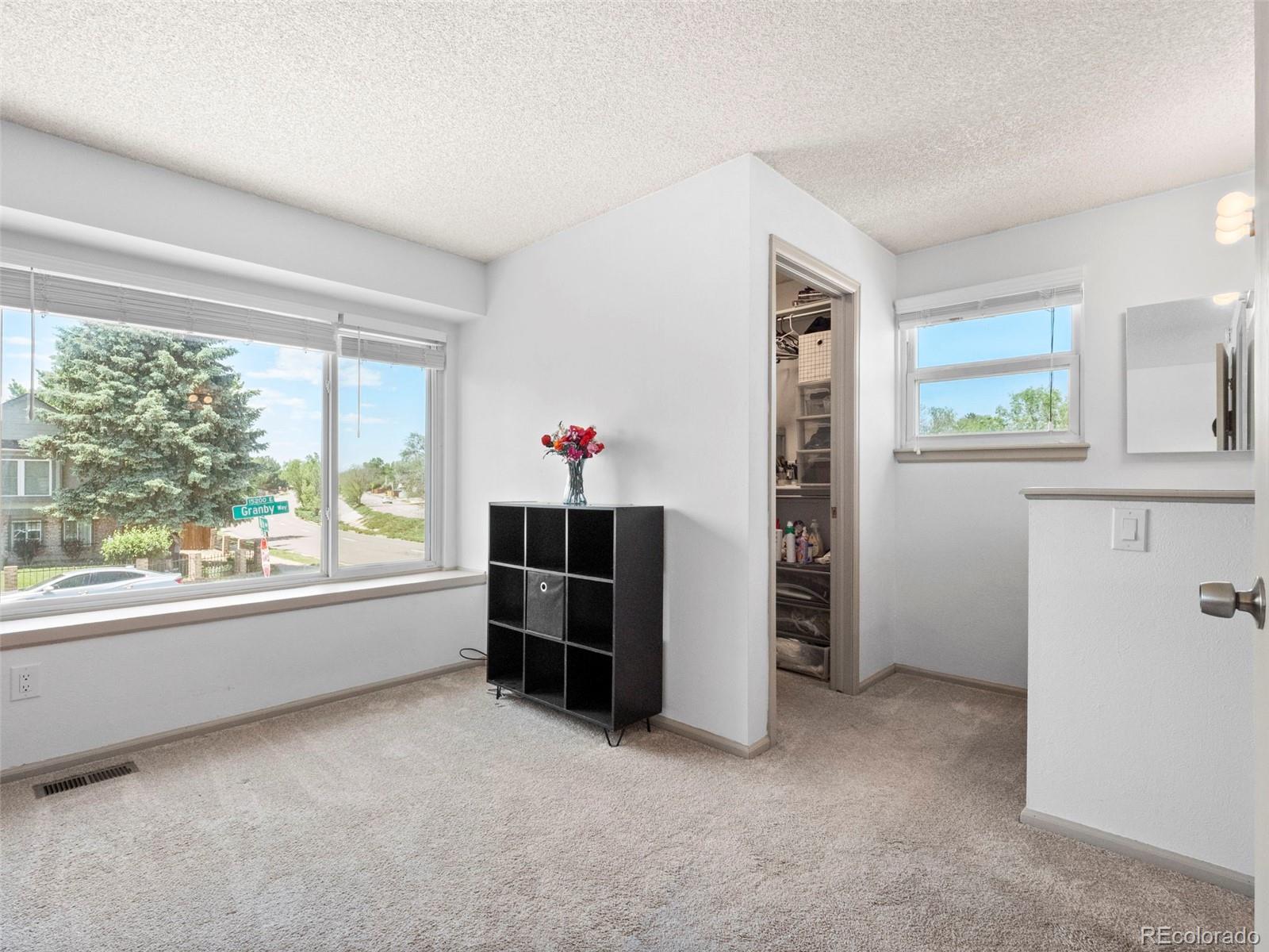 4594 Granby Way Denver CO 80239