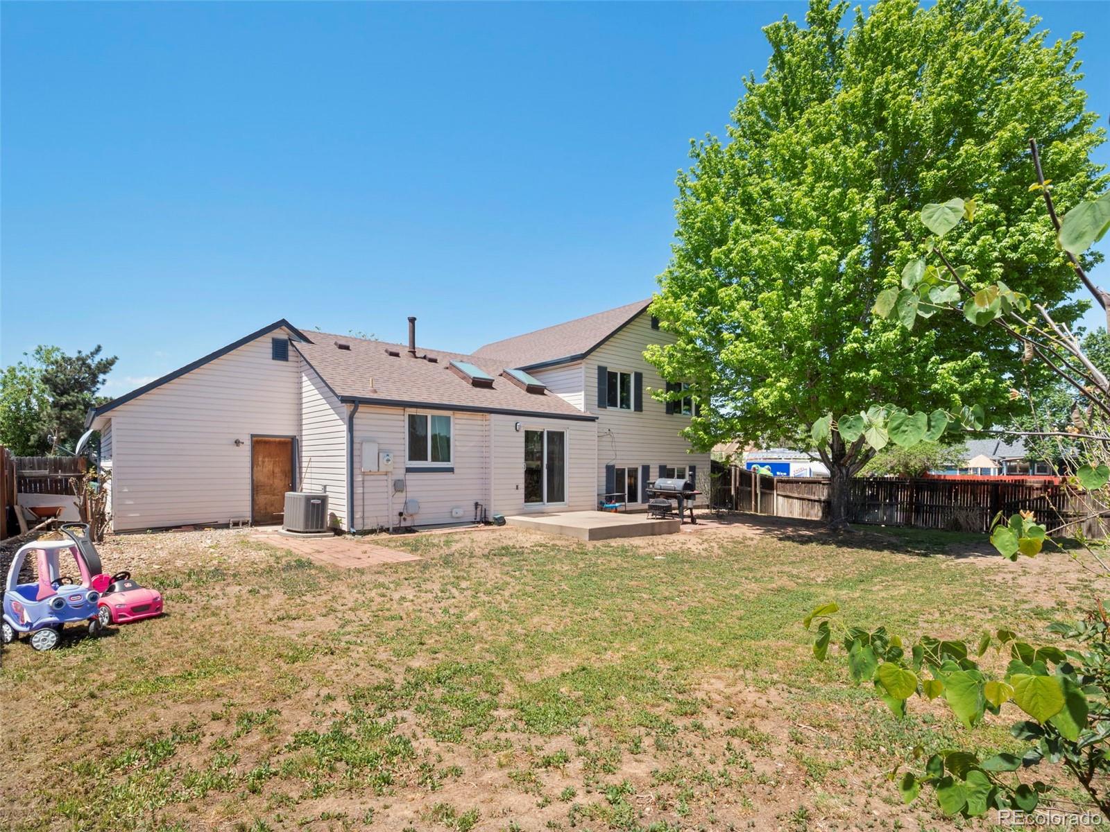 4594 Granby Way Denver CO 80239